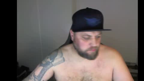 Snapshot of chrizz80 chatting on 02/21/25, 06:29 Chrizz online show from 02/21/25, 06:29