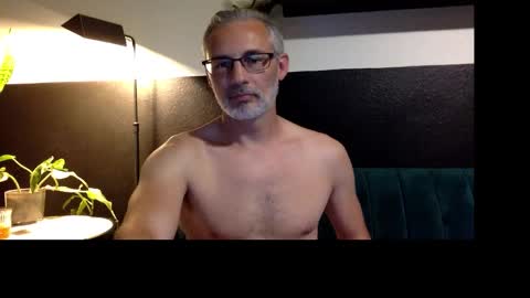 Snapshot of chrome89 chatting on 10/25/25, 02:19 Chrome89 online show from 10/25/25, 02:19