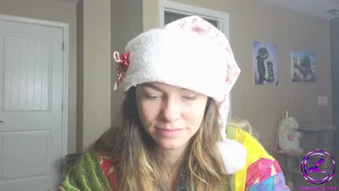 Snapshot of chroniclove chatting on 12/23/24, 01:24 Marley online show from 12/23/24, 01:24