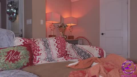 Snapshot of chroniclove chatting on 12/25/24, 02:46 Marley online show from 12/25/24, 02:46