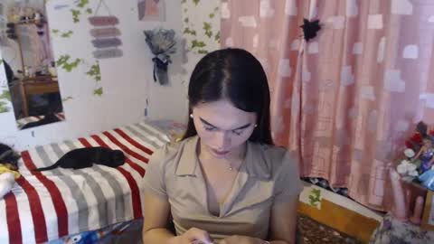 Snapshot of chrysadel chatting on 02/04/25, 09:20 Ur Suraya22 online show from 02/04/25, 09:20