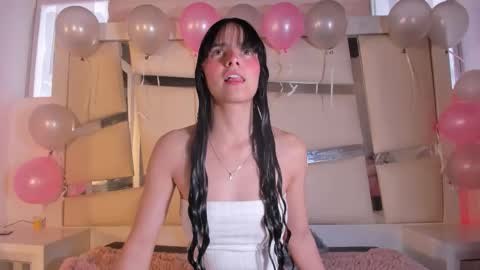 instagram chrystaljade.1 online show from 10/16/25, 01:34