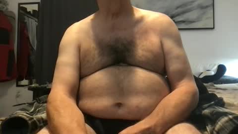 Snapshot of chubbeebear chatting on 01/08/26, 11:01 lOOking4me online show from 01/08/26, 11:01