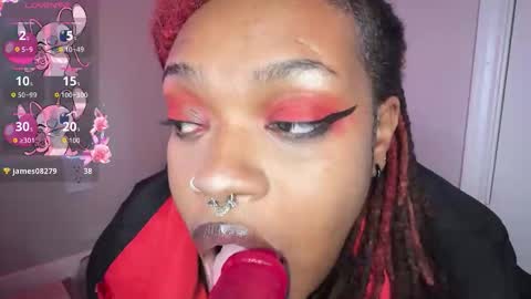 Snapshot of chubbeedweeb chatting on 10/25/25, 03:36 EmberEssence online show from 10/25/25, 03:36