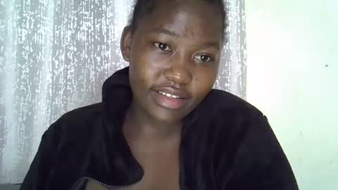 DivaDee online show from 04/12/26, 02:55