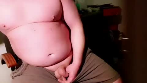 Snapshot of chubbybelly80 chatting on 10/05/25, 11:35 Corviglia online show from 10/05/25, 11:35