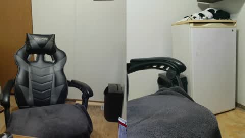 Snapshot of chubbyguy00054 chatting on 12/17/24, 03:28 chubbyguy00054 online show from 12/17/24, 03:28