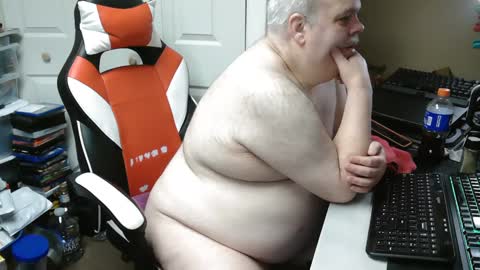 Snapshot of chubbynudist49 chatting on 09/08/25, 04:28 Chubby online show from 09/08/25, 04:28