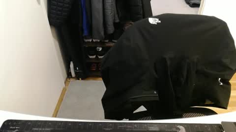 Snapshot of chubbyvix chatting on 11/25/25, 02:00 AstorYvr online show from 11/25/25, 02:00