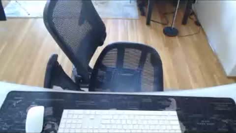 AstorYvr online show from 04/09/26, 09:53