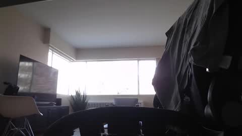 AstorYvr online show from 04/15/26, 07:58