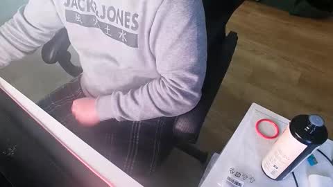 Snapshot of chucky606 chatting on 11/15/25, 09:50 chucky606 online show from 11/15/25, 09:50