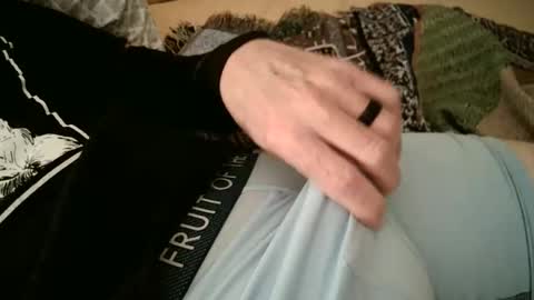 Snapshot of chusho chatting on 10/22/25, 02:12 Im so cute online show from 10/22/25, 02:12