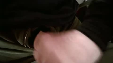 Snapshot of chusho chatting on 11/17/25, 12:27 Im so cute online show from 11/17/25, 12:27