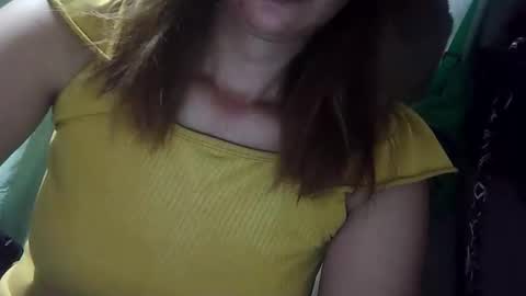 Snapshot of chuzy032094 chatting on 02/25/26, 07:01 chuzy032094 online show from 02/25/26, 07:01