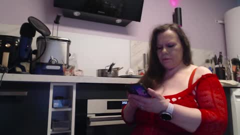 Snapshot of chwerry_b0 chatting on 05/17/26, 12:52 Jessica online show from 05/17/26, 12:52