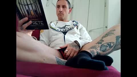 Snapshot of ciaoneciaone25 chatting on 03/03/26, 08:53 ciaoneciaone25 online show from 03/03/26, 08:53