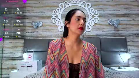 ...   ... online show from 02/11/25, 04:33