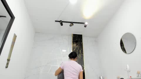 ...   ... online show from 01/11/26, 05:01