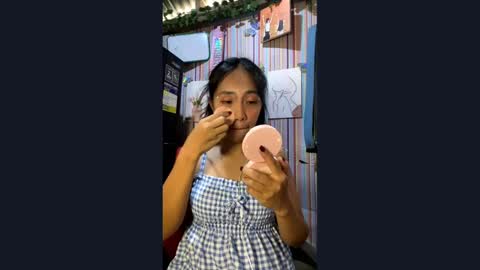 Eliza online show from 04/17/26, 06:05