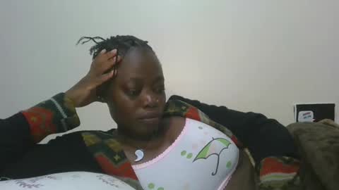 Snapshot of cilia_petite chatting on 02/07/25, 03:01 cilia petite online show from 02/07/25, 03:01