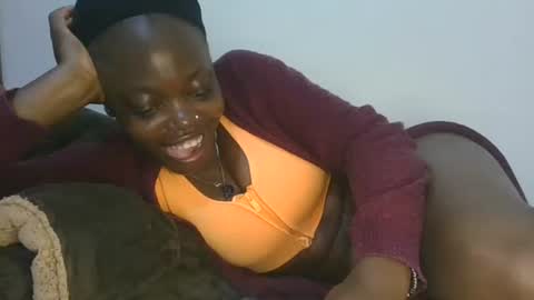 Snapshot of cilia_petite chatting on 12/16/25, 10:20 cilia petite online show from 12/16/25, 10:20