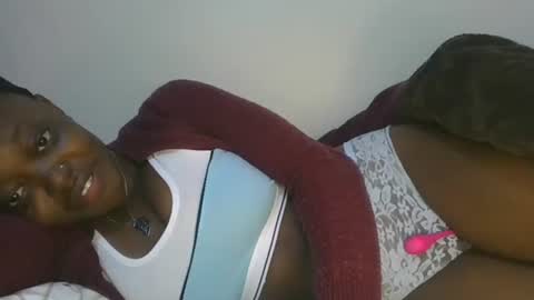 Snapshot of cilia_petite chatting on 12/22/25, 07:49 cilia petite online show from 12/22/25, 07:49