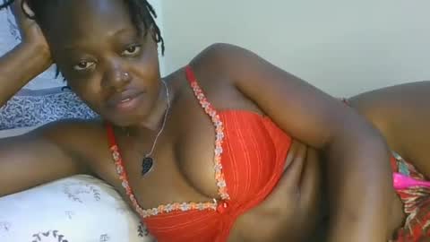 Snapshot of cilia_petite chatting on 02/03/26, 01:04 cilia petite online show from 02/03/26, 01:04