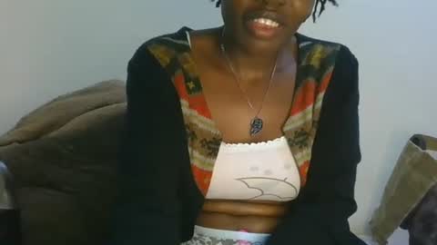 Snapshot of cilia_petite chatting on 02/03/26, 04:32 cilia petite online show from 02/03/26, 04:32