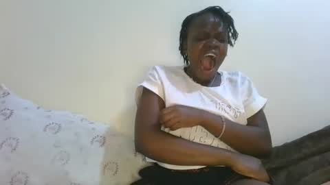 Snapshot of cilia_petite chatting on 02/10/26, 08:24 cilia petite online show from 02/10/26, 08:24