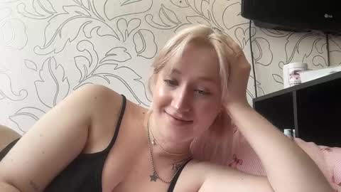 Snapshot of cinbellamy chatting on 05/21/26, 07:37 Cin Bellamy online show from 05/21/26, 07:37