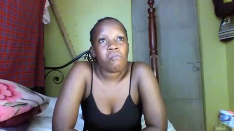 Snapshot of cinddy_14 chatting on 01/16/25, 08:00 cinddy 14 online show from 01/16/25, 08:00