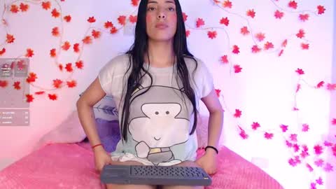 Sofi Eva and Mey online show from 03/10/25, 08:01