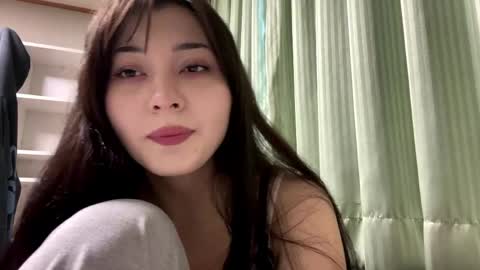 Snapshot of cindieknous chatting on 04/15/26, 07:26 Lin online show from 04/15/26, 07:26