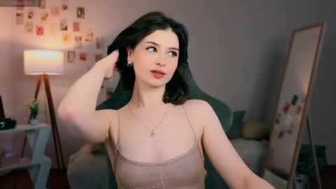 Snapshot of cindyclub_ chatting on 05/29/26, 03:26 Rebbeka online show from 05/29/26, 03:26