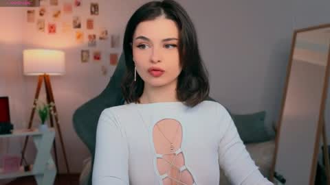 Snapshot of cindyclub_ chatting on 06/03/26, 03:20 Rebbeka online show from 06/03/26, 03:20