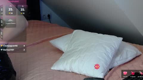 Snapshot of cindywood chatting on 12/11/24, 09:09 Cindy online show from 12/11/24, 09:09