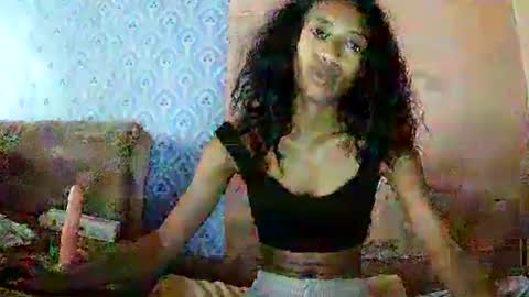 Snapshot of cindyx69 chatting on 03/12/25, 08:41 cindyx69 online show from 03/12/25, 08:41