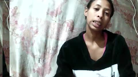 Snapshot of cindyx69 chatting on 12/19/25, 06:37 cindyx69 online show from 12/19/25, 06:37