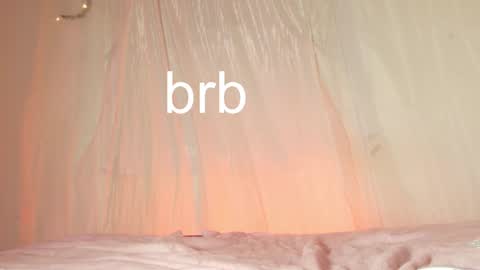 Snapshot of cinnamon__criss chatting on 01/22/25, 06:42 cinnamon__criss online show from 01/22/25, 06:42