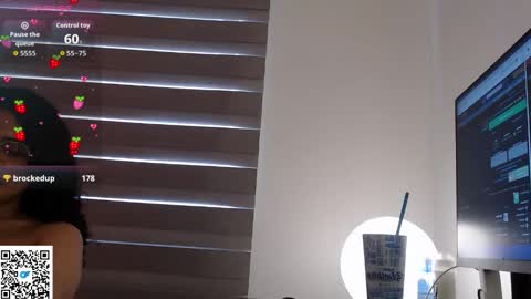 Emma online show from 01/15/26, 04:33