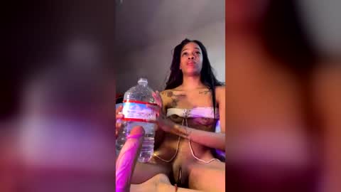 cinnamonbunniiii online show from 07/11/26, 11:50