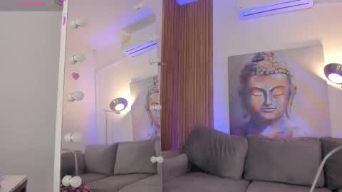 Snapshot of cinnia_ chatting on 02/28/26, 03:35 Cintia online show from 02/28/26, 03:35