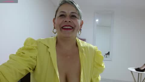 cinthia1609 online show from 01/20/25, 07:35