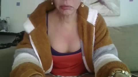 cinthia2525 online show from 06/11/26, 08:23