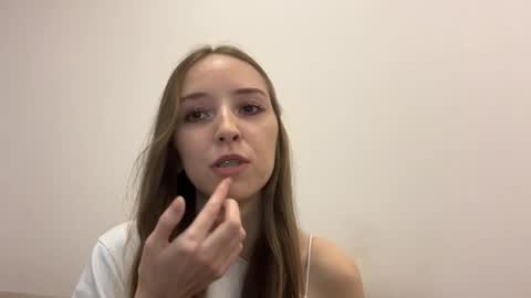 Aurora online show from 04/21/26, 03:17