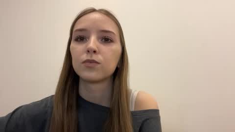 Aurora online show from 04/22/26, 02:29