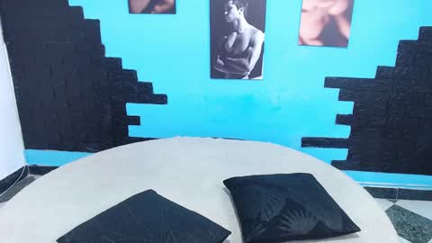 Snapshot of cinthya_dan chatting on 09/15/25, 06:08 Cinthya online show from 09/15/25, 06:08