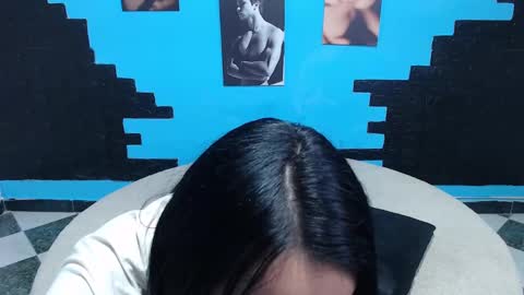 Snapshot of cinthya_dan chatting on 10/14/25, 05:58 Cinthya online show from 10/14/25, 05:58