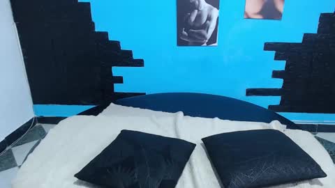 Snapshot of cinthya_dan chatting on 10/22/25, 06:18 Cinthya online show from 10/22/25, 06:18